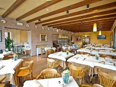 Real Fini Baia Del Re 4*