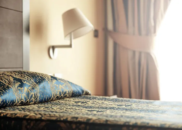 レアル フィニ バイア デル レ