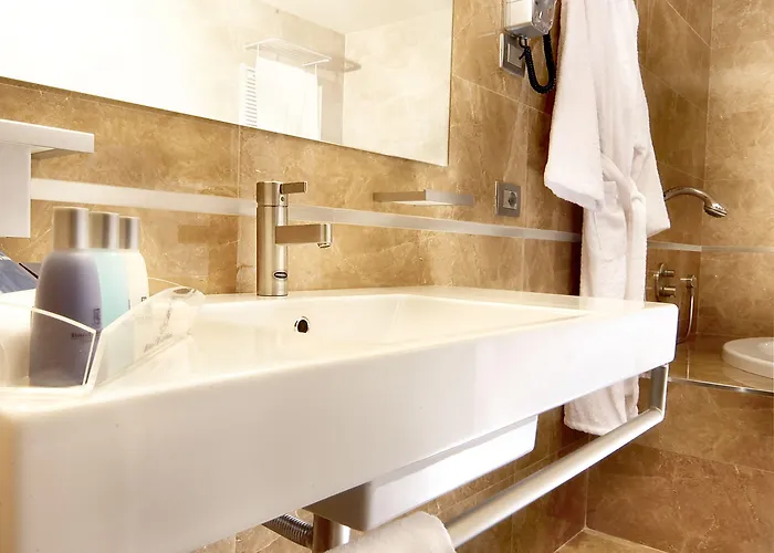 レアル フィニ バイア デル レ 4*